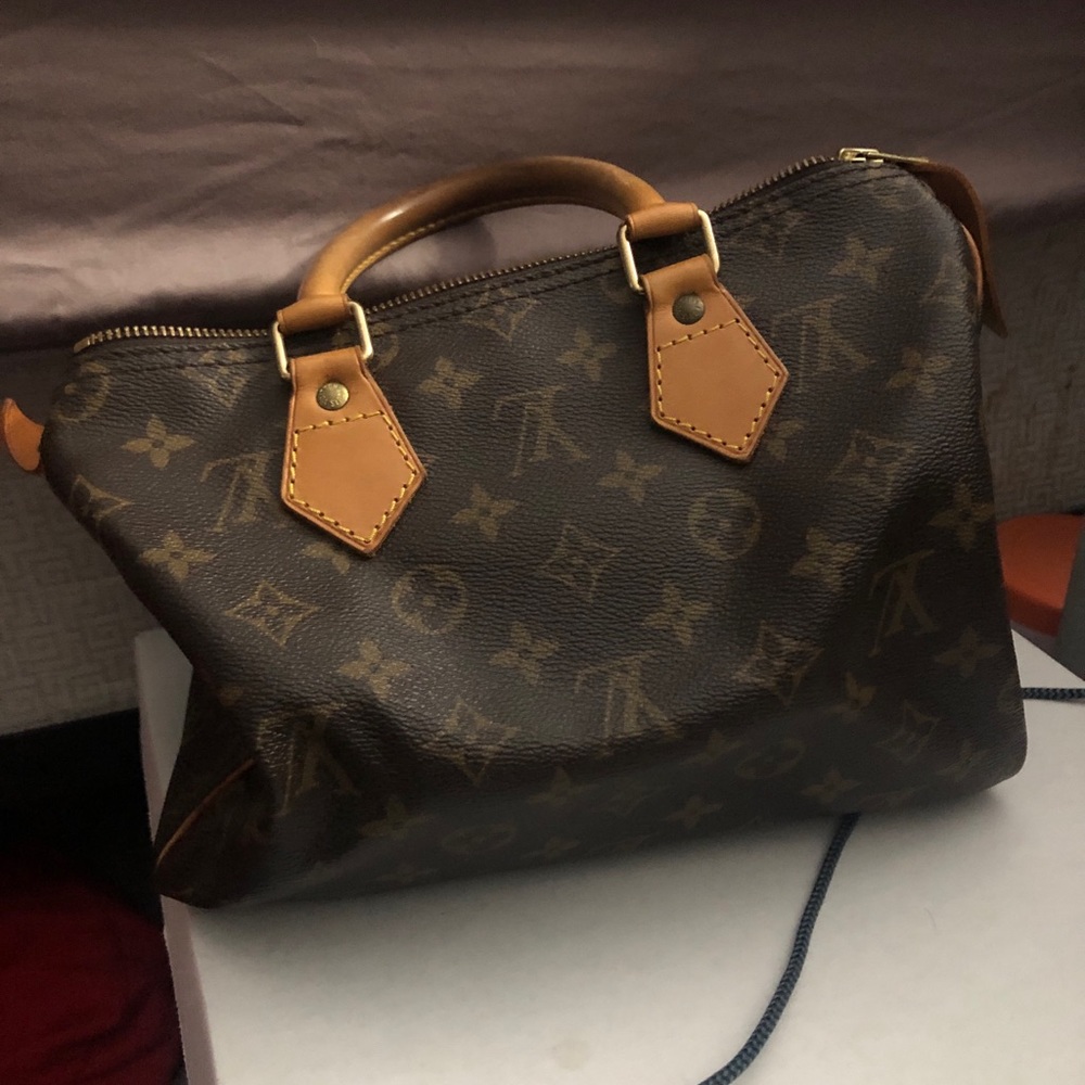 *SOLD* LV speedy 25